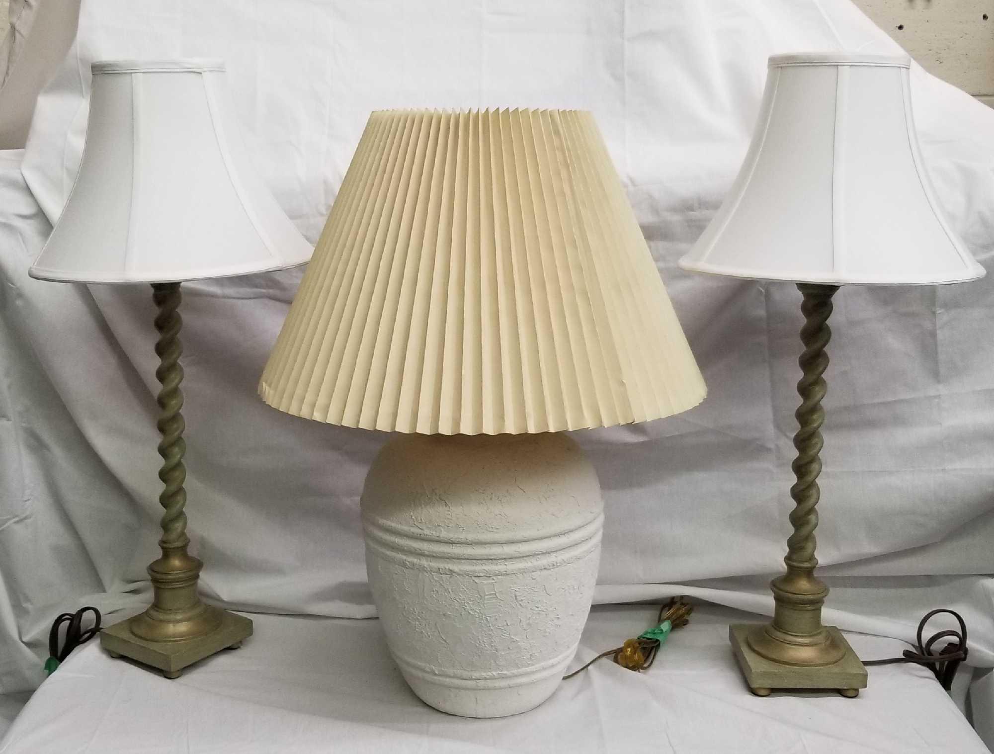3 Lamps/AuctionDaily