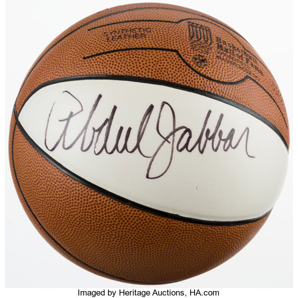 Kareem Abdul-Jabbar Signed Basketball....