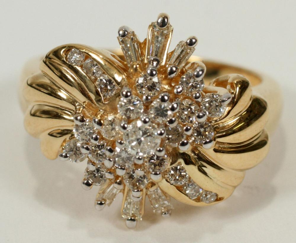 DIAMOND, 14 KT. YELLOW GOLD RING