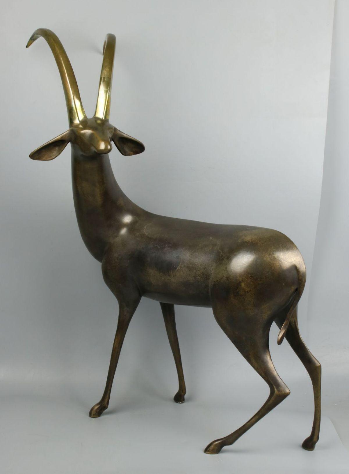 Loet Vanderveen bronze figure