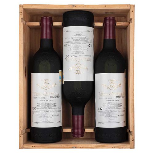 Vega Sicilia Unique. Special reserve 2004. Ribera del Duero. Levels in the neck. Pieces- 3