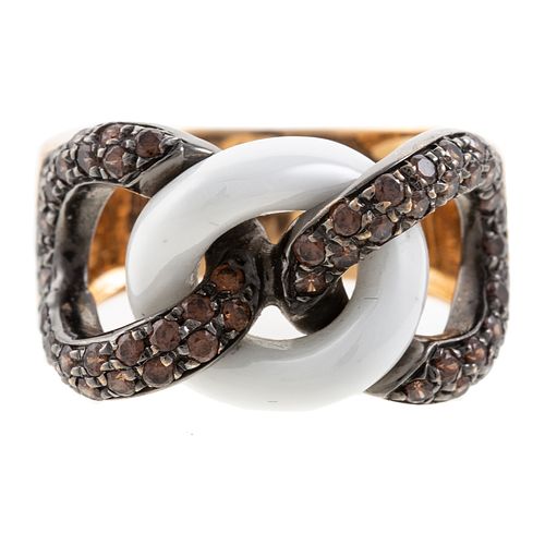 A Chocolate Diamond Link Ring in 18K Rose Gold