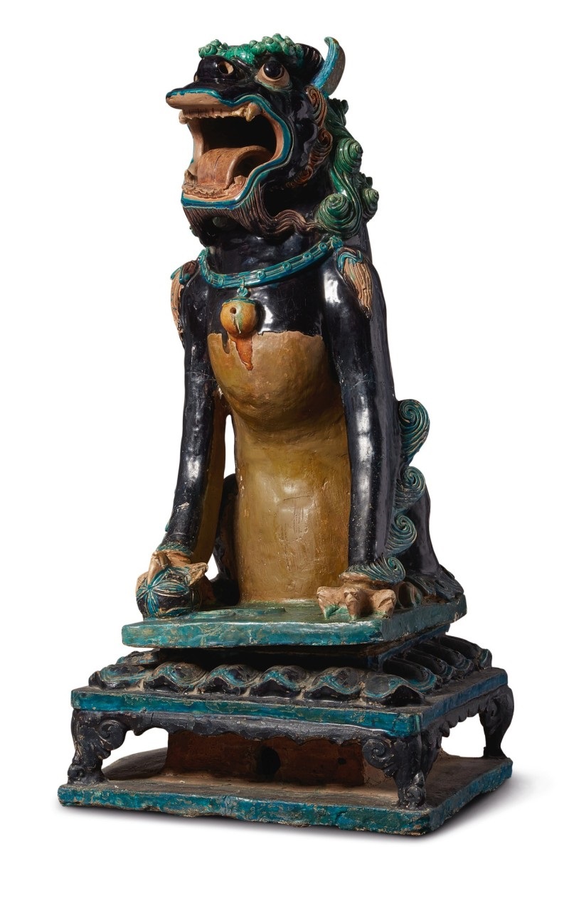 A Pair Of Massive Fahua-glazed Figures Of Seated Lions, Qing Dynasty