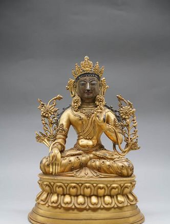 A Gilding Copper Sitting Guanyin Bodhisattva Statue