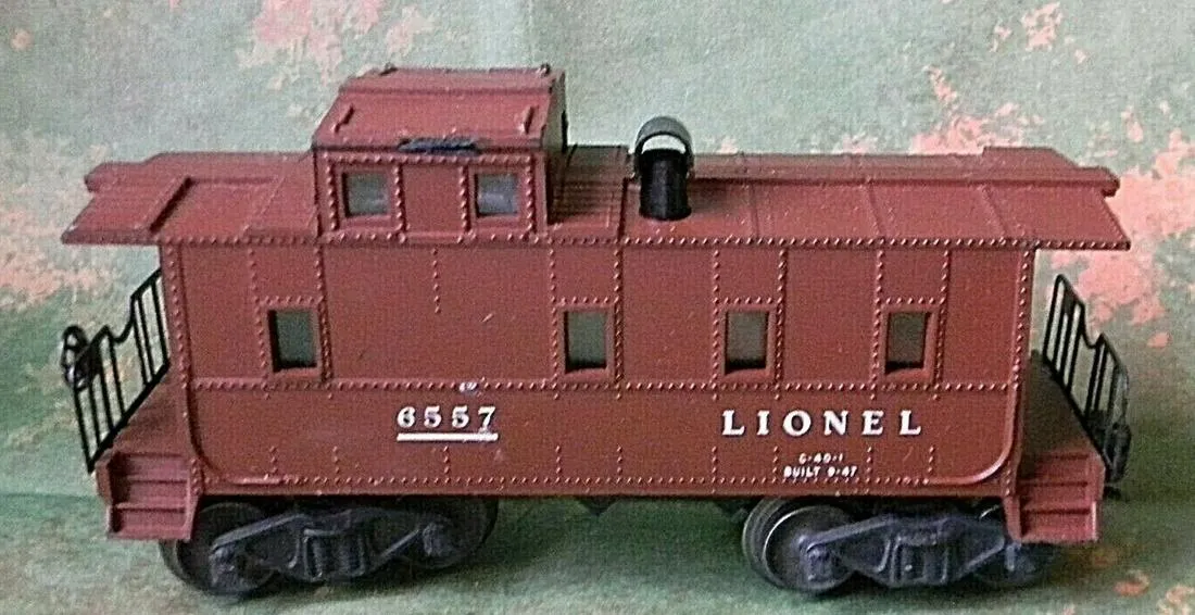 LIONEL TRAIN 1947 #6557 Rare! Caboose Smoke & light