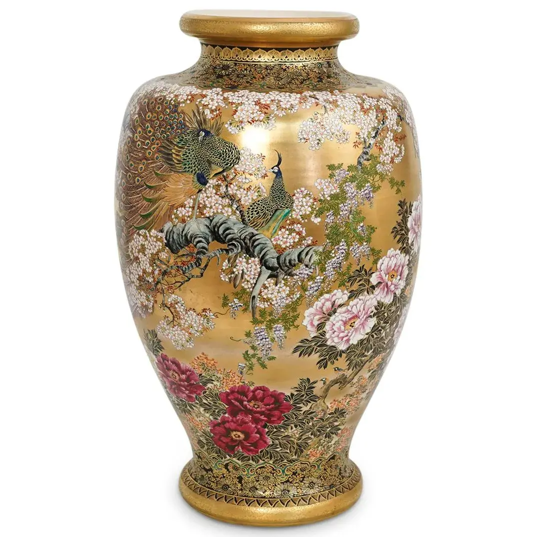 Fine Satsuma Porcelain Peacock Vase
