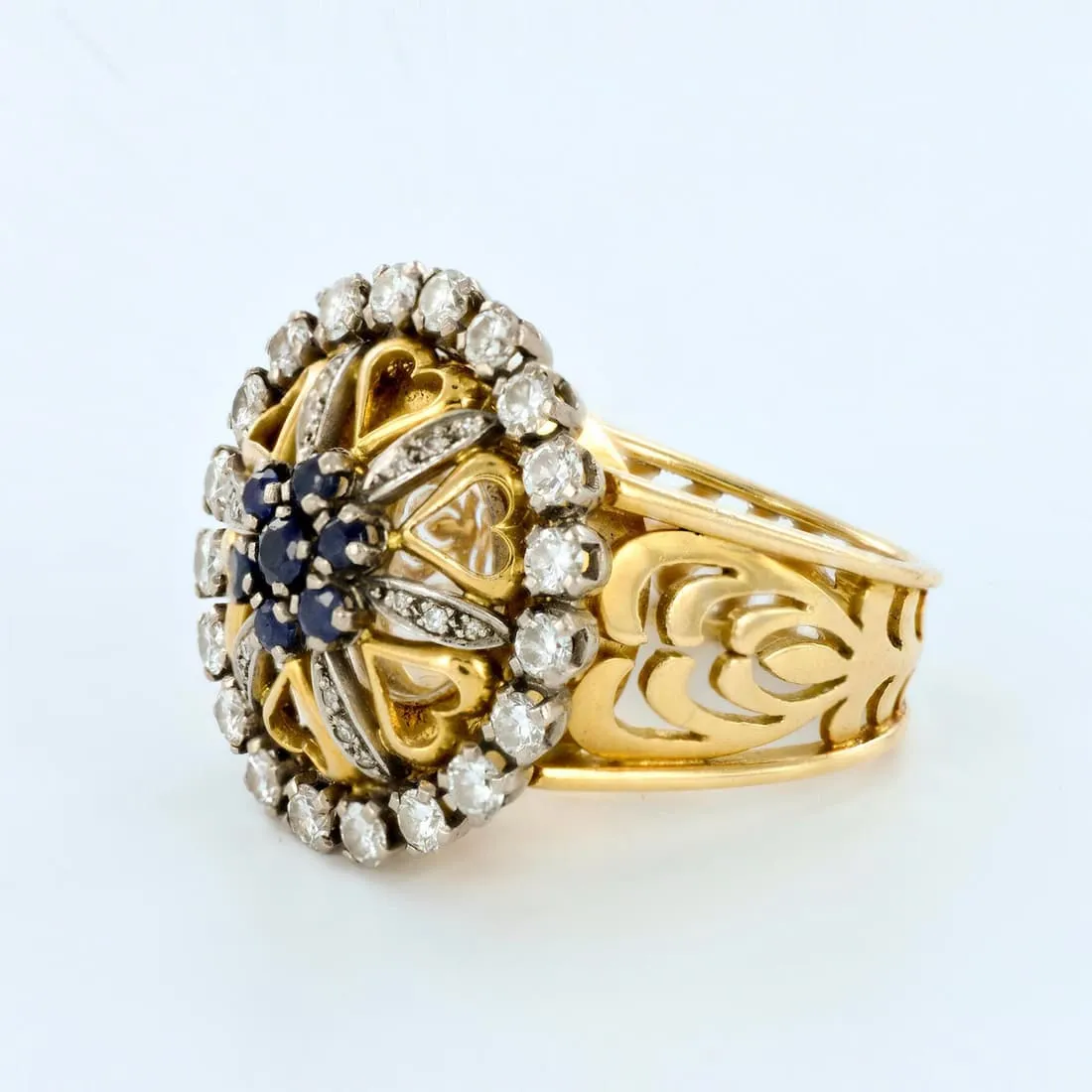 18K Yellow Gold Diamonds and Sapphires Statement Ring