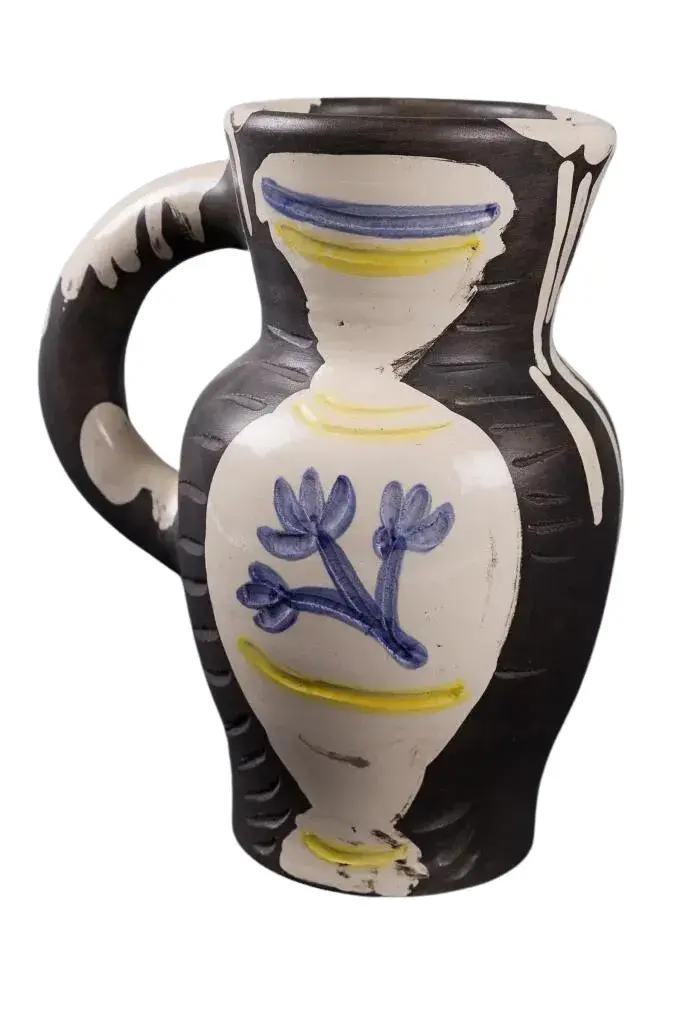 Pablo Picasso (Sp. 1881-1973), Pichet au vase Ramié 226, Ceramic