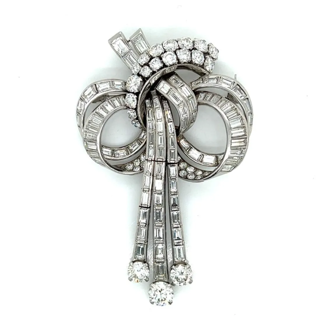Art Deco Platinum 17.00 Ct. Diamond Brooch