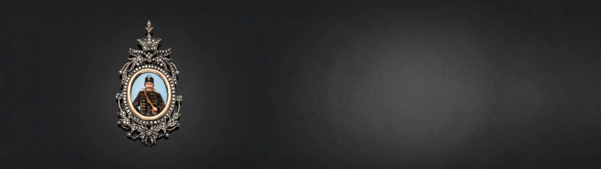 Decorations in order behind a Persian distinction